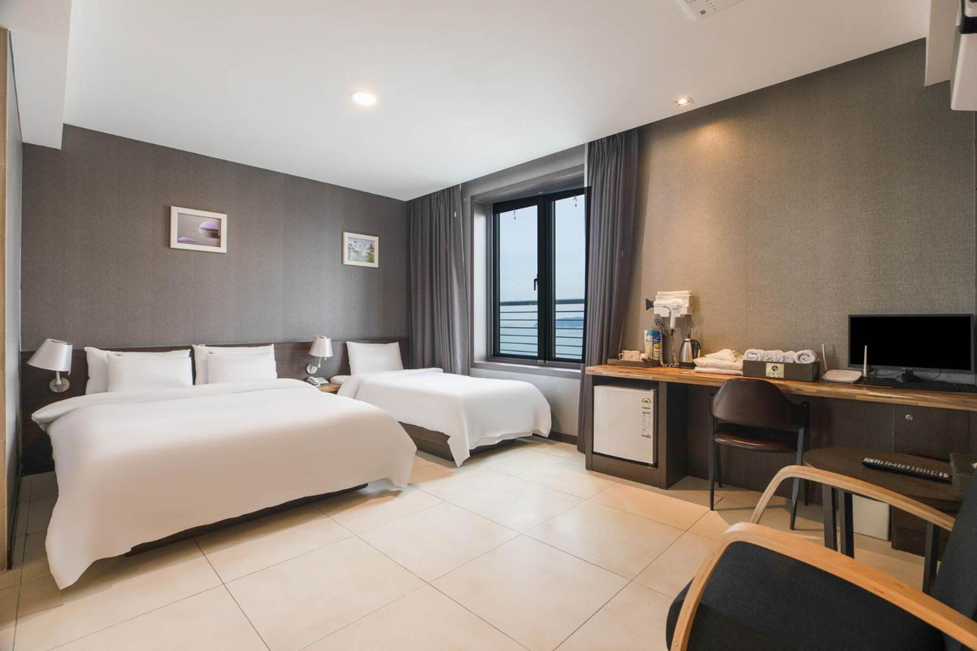 Incheon Blue Marine Hotel מראה חיצוני תמונה
