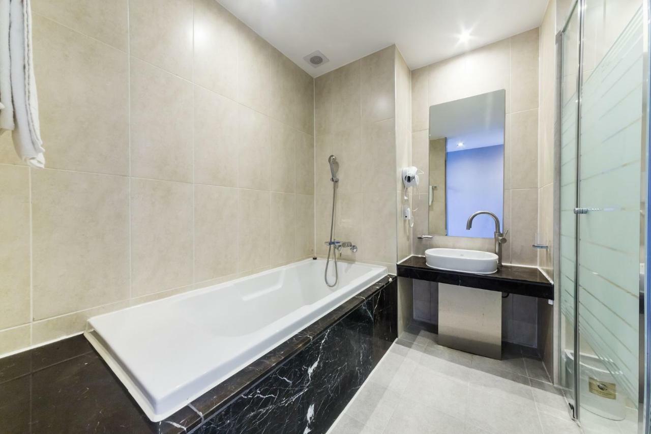 Incheon Blue Marine Hotel מראה חיצוני תמונה