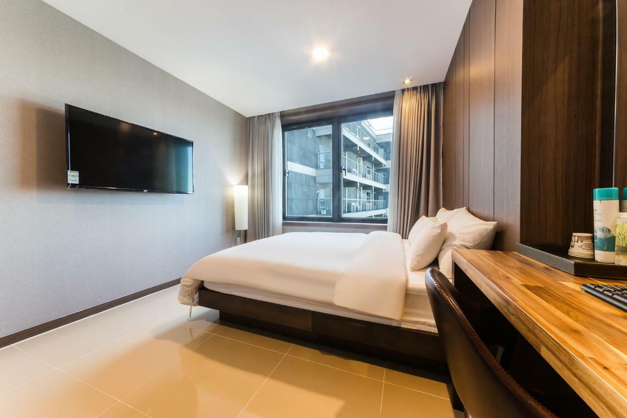 Incheon Blue Marine Hotel מראה חיצוני תמונה