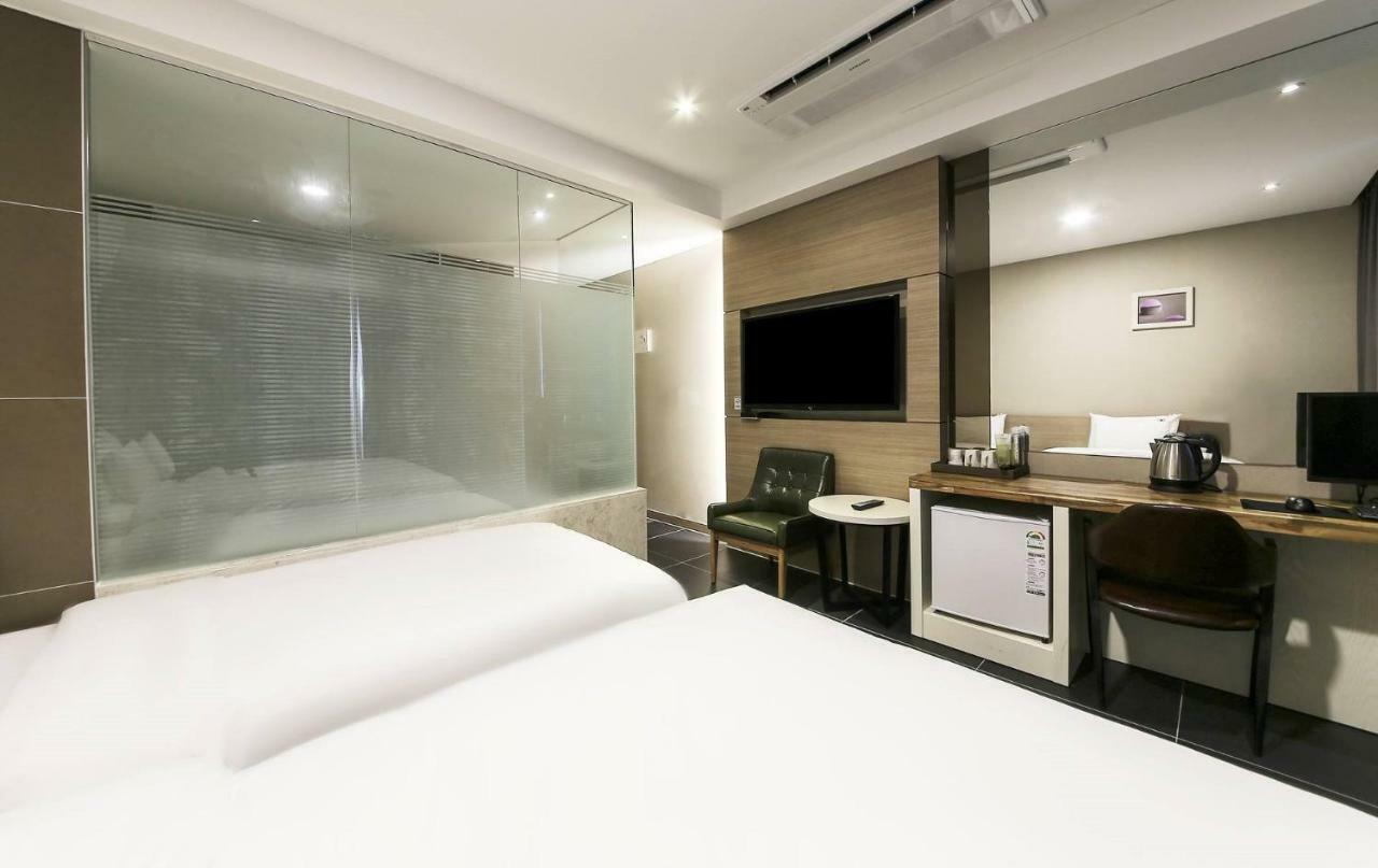 Incheon Blue Marine Hotel מראה חיצוני תמונה
