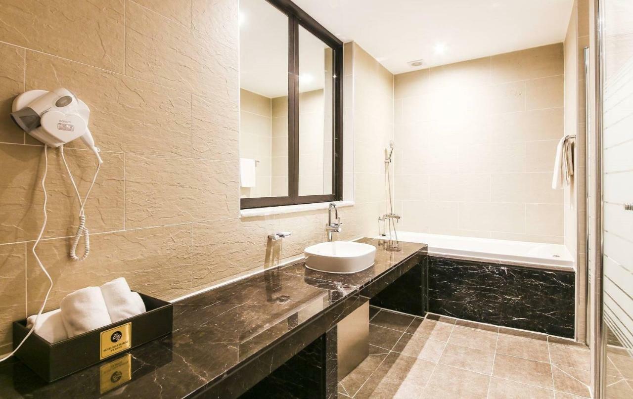 Incheon Blue Marine Hotel מראה חיצוני תמונה