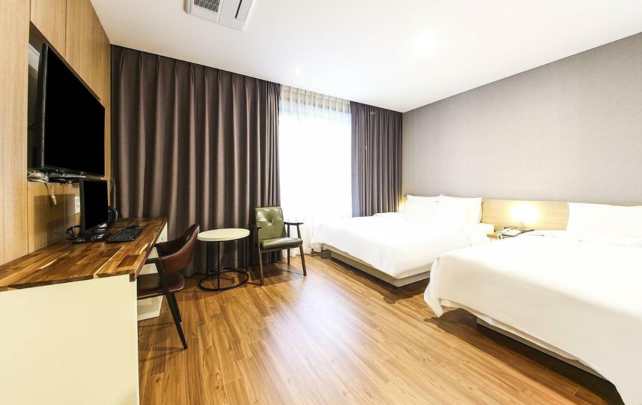 Incheon Blue Marine Hotel מראה חיצוני תמונה