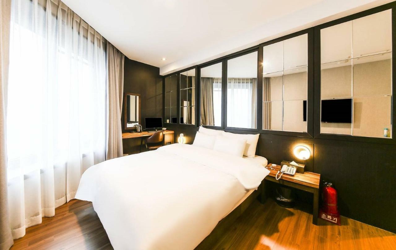 Incheon Blue Marine Hotel מראה חיצוני תמונה