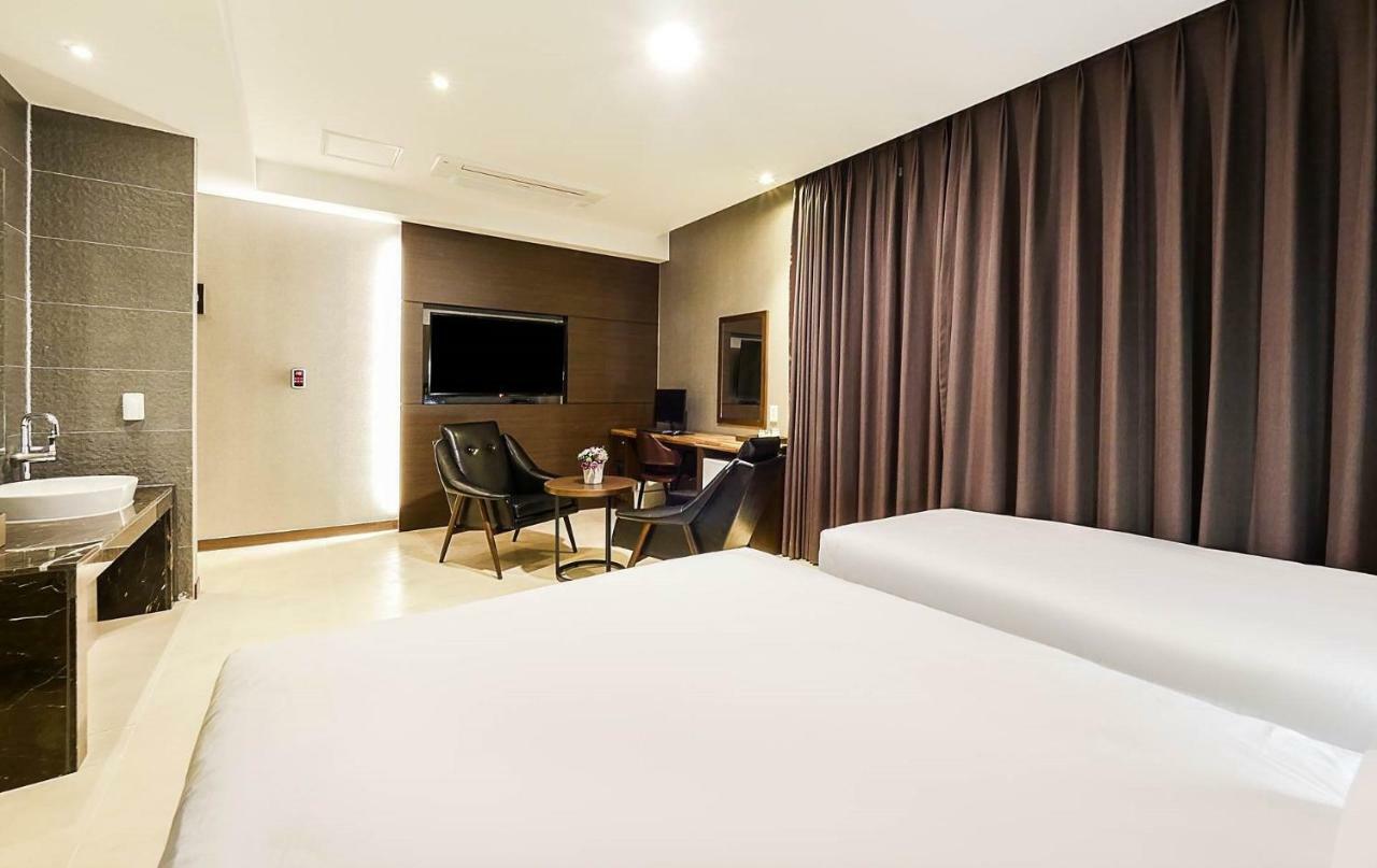 Incheon Blue Marine Hotel מראה חיצוני תמונה